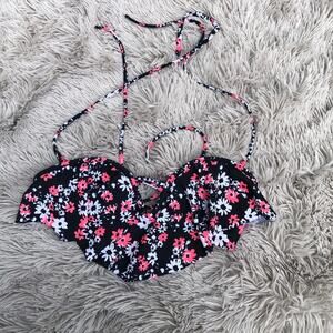 California Waves• Flounce Floral Bikini Top